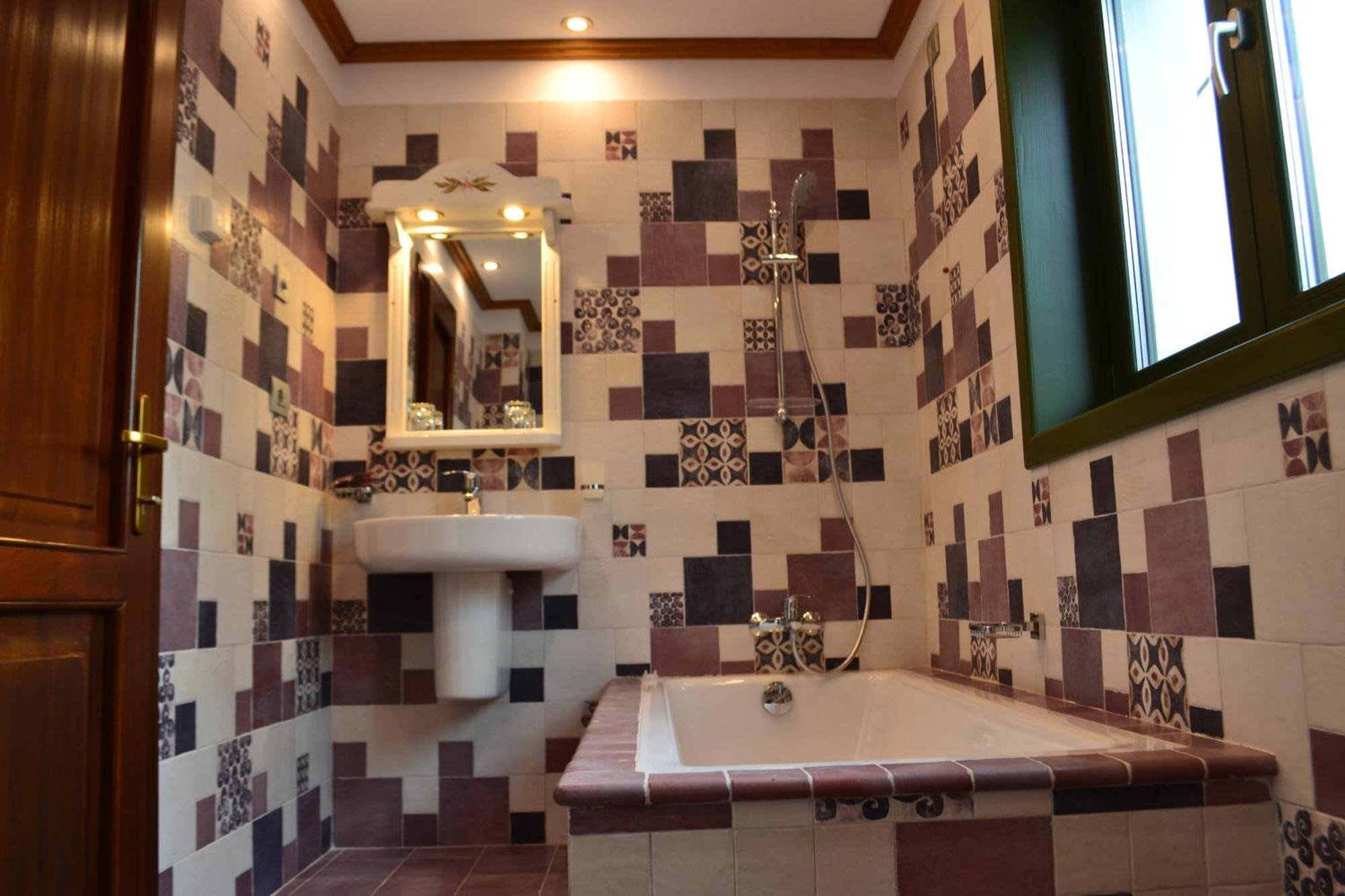 Casa Comana Boutique Hotel บูคาเรสต์ ภายนอก รูปภาพ