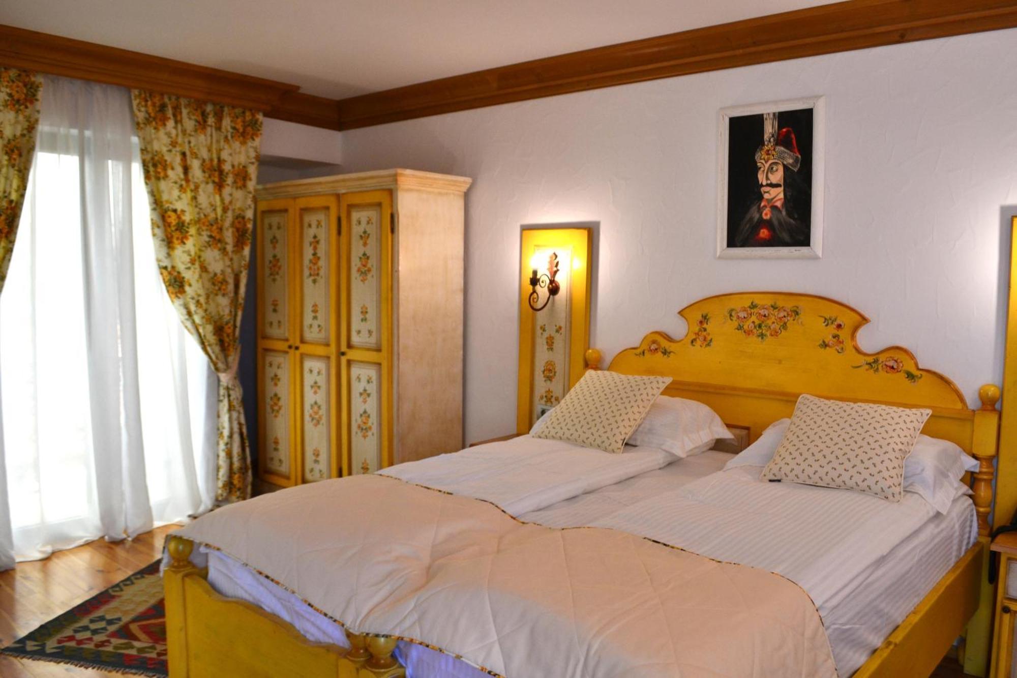 Casa Comana Boutique Hotel บูคาเรสต์ ภายนอก รูปภาพ