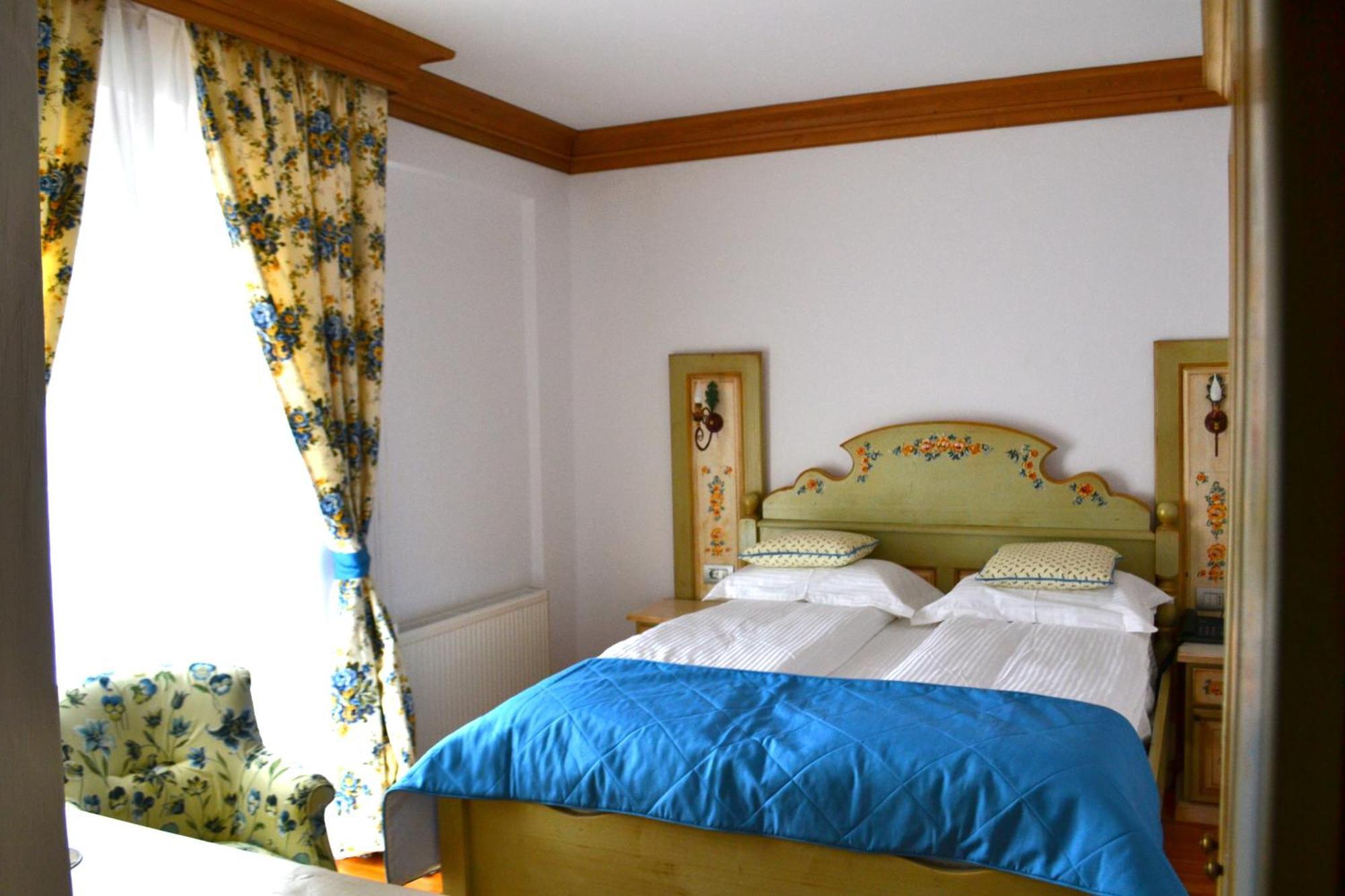 Casa Comana Boutique Hotel บูคาเรสต์ ภายนอก รูปภาพ