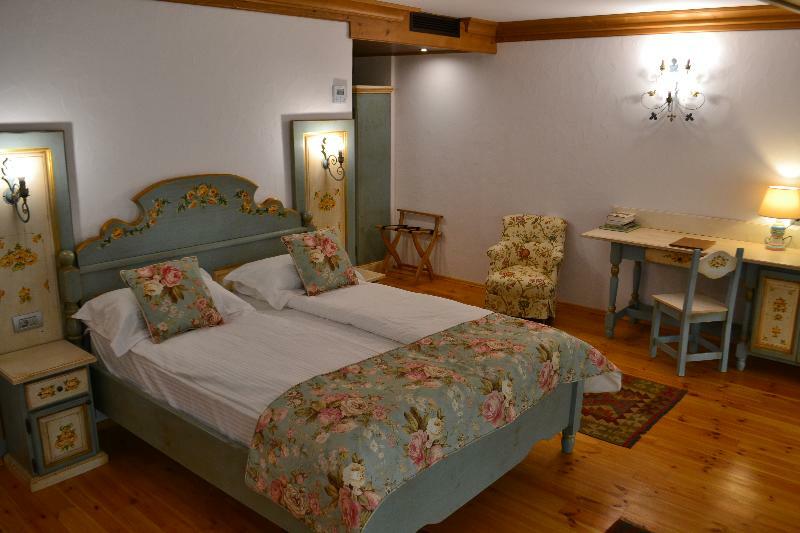 Casa Comana Boutique Hotel บูคาเรสต์ ภายนอก รูปภาพ