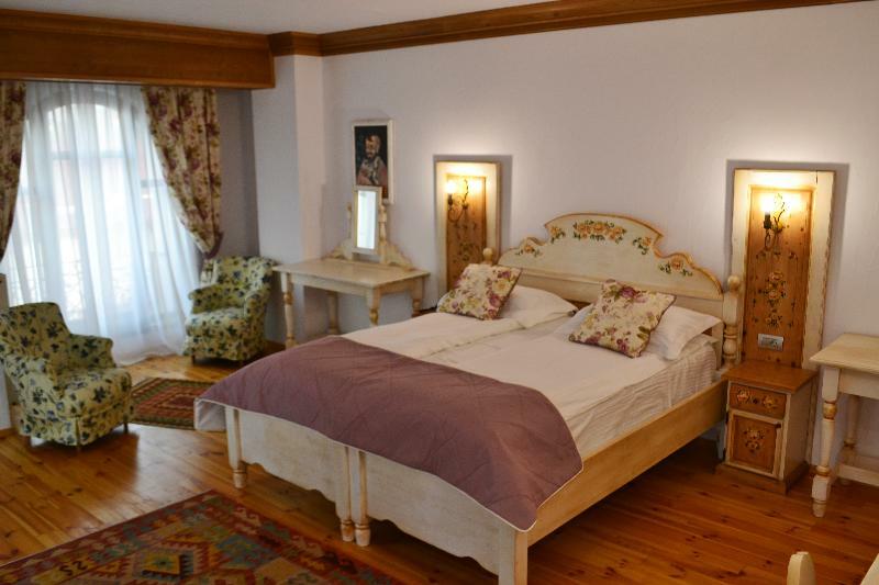 Casa Comana Boutique Hotel บูคาเรสต์ ภายนอก รูปภาพ