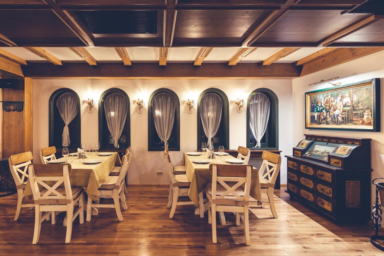 Casa Comana Boutique Hotel บูคาเรสต์ ภายนอก รูปภาพ