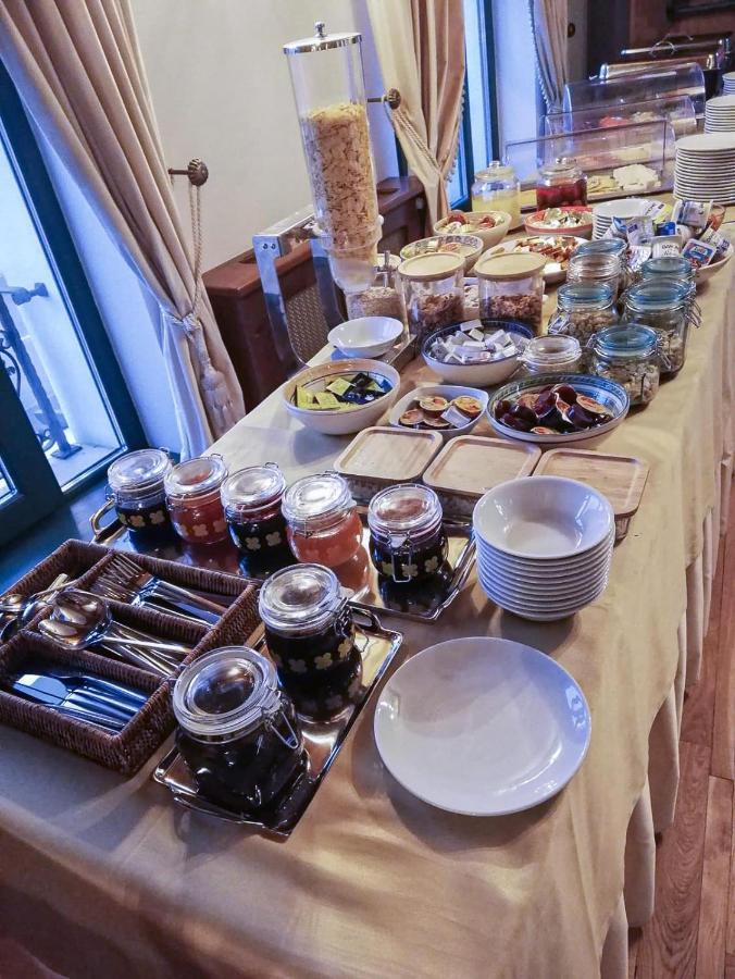 Casa Comana Boutique Hotel บูคาเรสต์ ภายนอก รูปภาพ