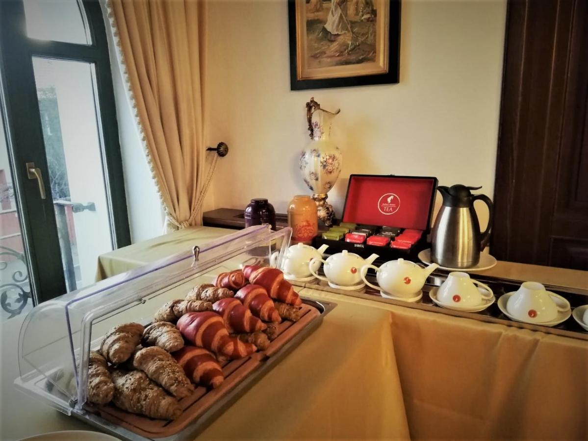 Casa Comana Boutique Hotel บูคาเรสต์ ภายนอก รูปภาพ